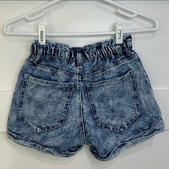 PacSun Bullhead Denim Mom Short - Picture 2 of 3